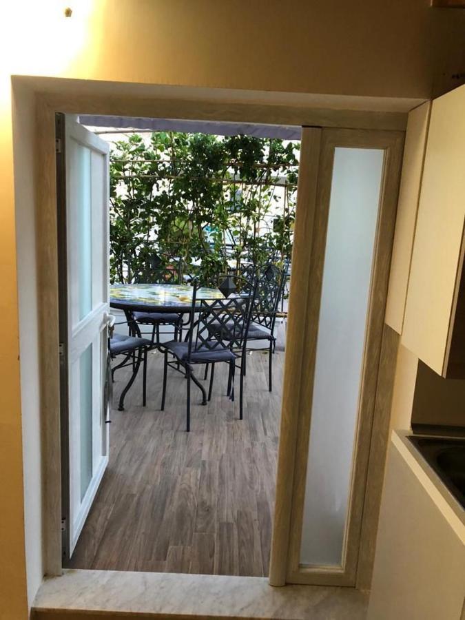 Emma'S House Apartment Sorrento Bagian luar foto