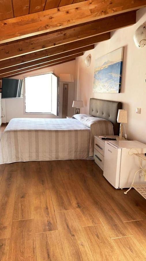 Emma'S House Apartment Sorrento Bagian luar foto